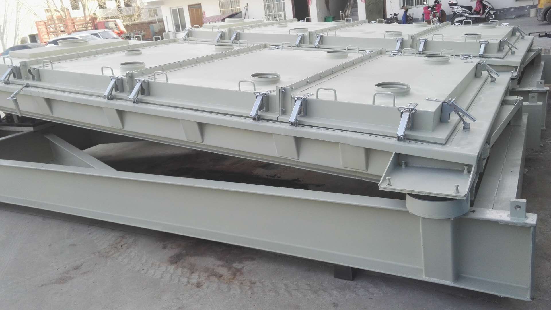 方形平面回轉(zhuǎn)篩粉機(jī)的優(yōu)勢?。? width=